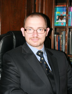 dr n. med. Maciej Osęka